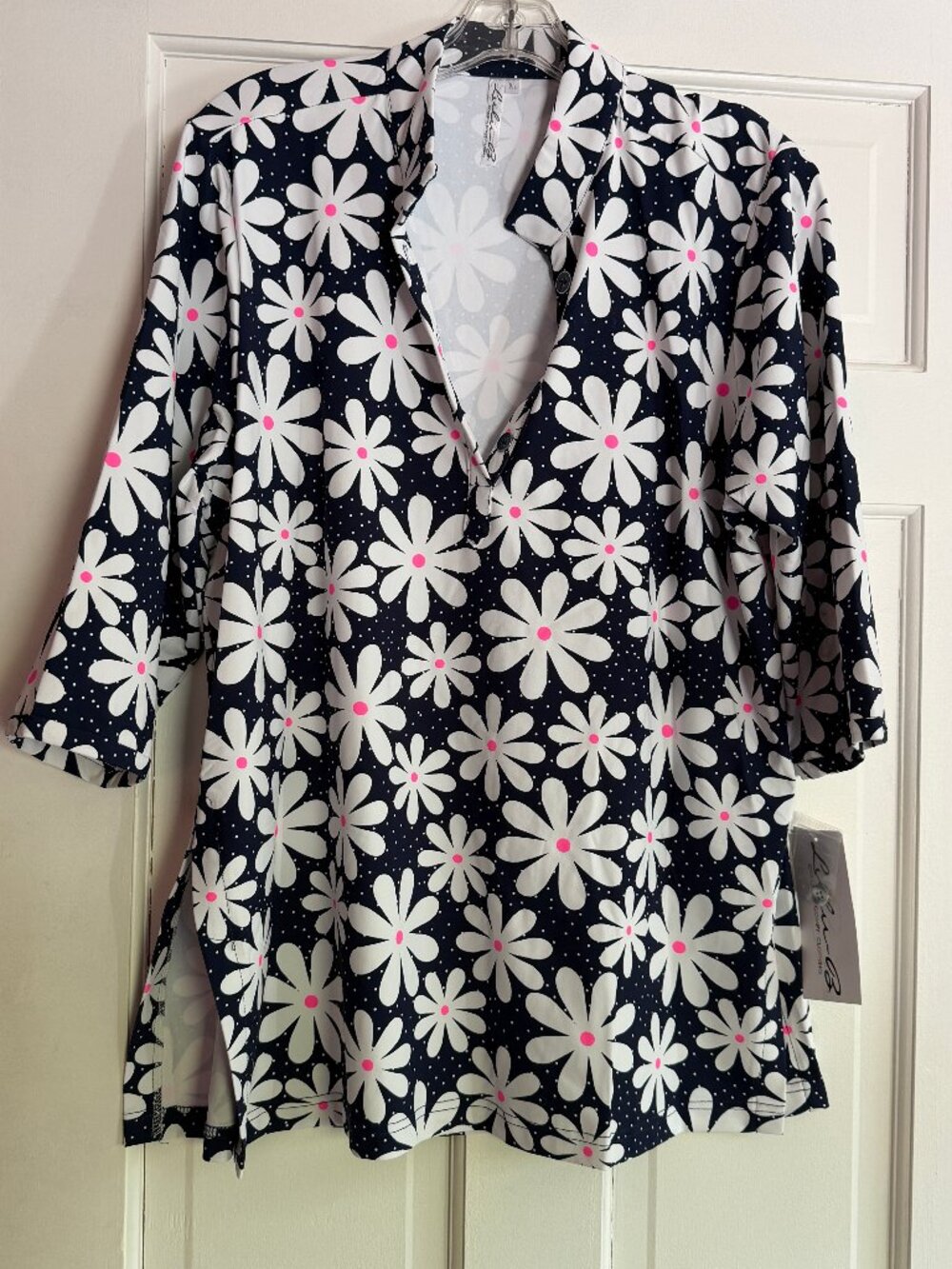 Lulu B 3 Button Daisy Tunic - Navy Blue
